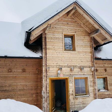 Apartmaji Zlata Lisicka Cerkno Exteriör bild