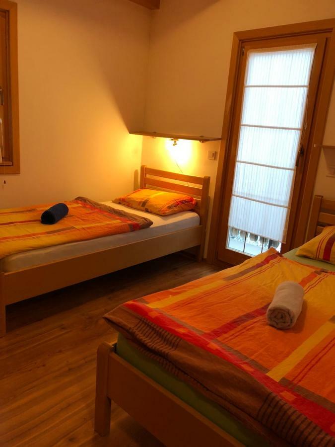Apartmaji Zlata Lisicka Cerkno Exteriör bild