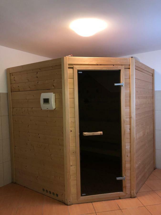 Apartmaji Zlata Lisicka Cerkno Exteriör bild